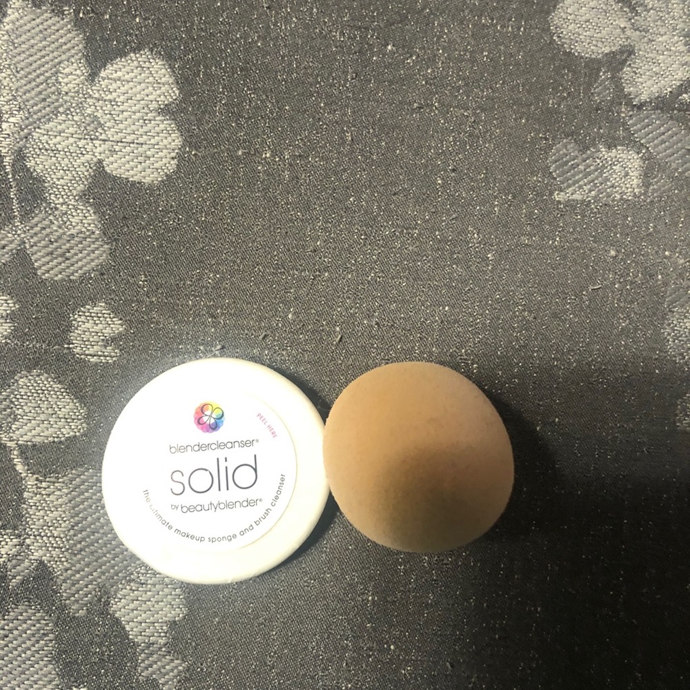 BeautyBlender Sponge and Cleaner NWOT - Picture 6 of 8